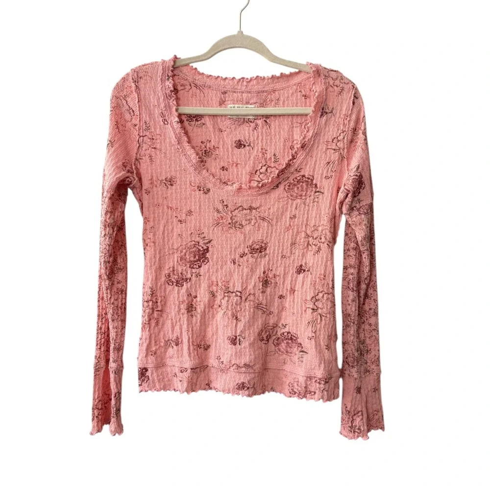 We the Free Clover Pink Floral Thermal Long Sleeve Lettuce Hem‎ Top Size Small